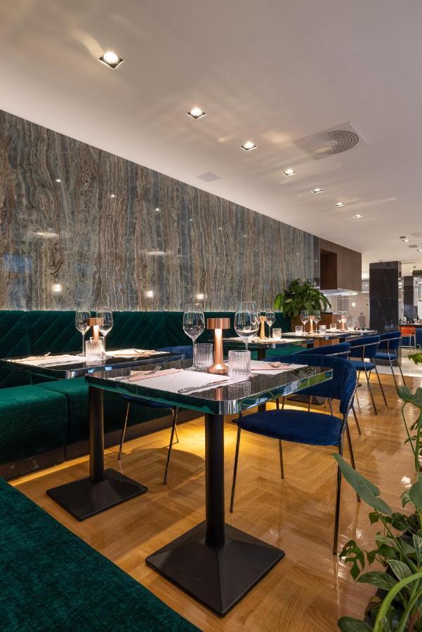 Hotel Silver Crown & Residence, Palace Quarter 3*