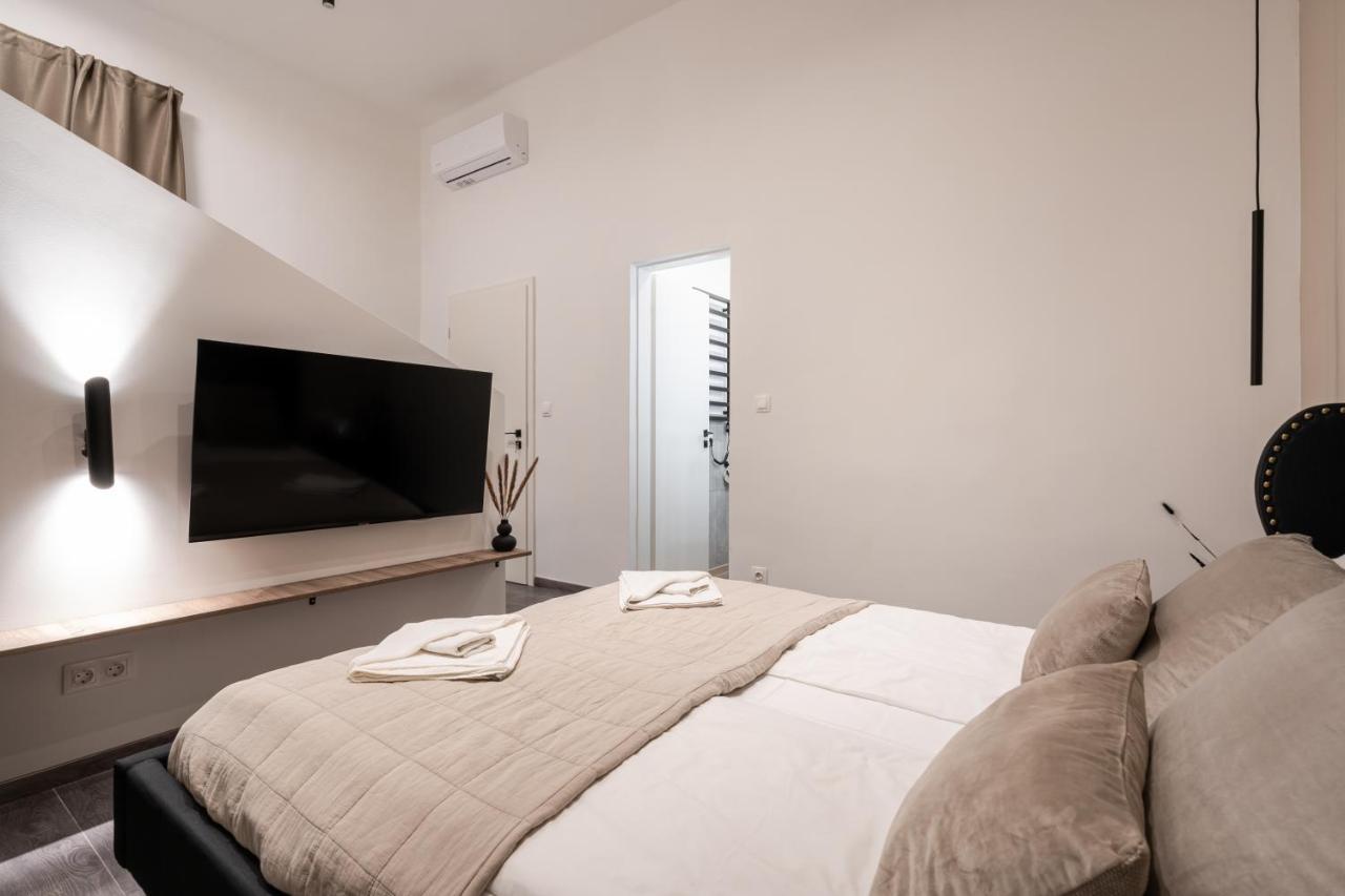 Apartman Kl31 - Urban Escape - Prime Location - Klauzal Square By Bqa Budapest