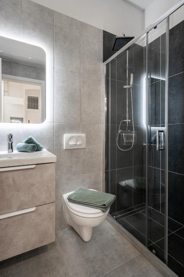 Apartman Kl31 - Urban Escape - Prime Location - Klauzal Square By Bqa