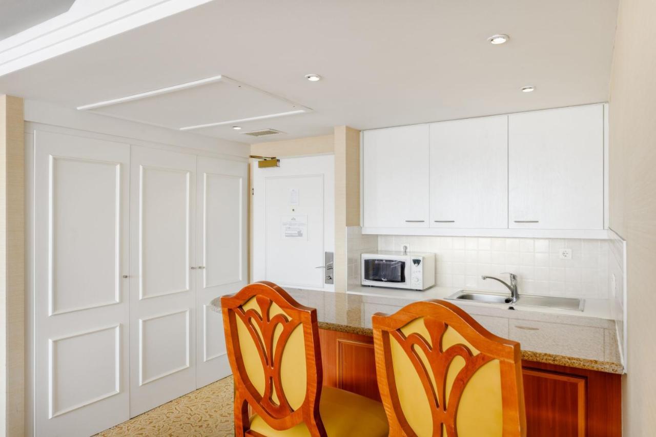 Hotel Millennium Court, - Marriott Executive