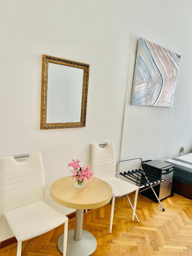 City Rooms Albergue *