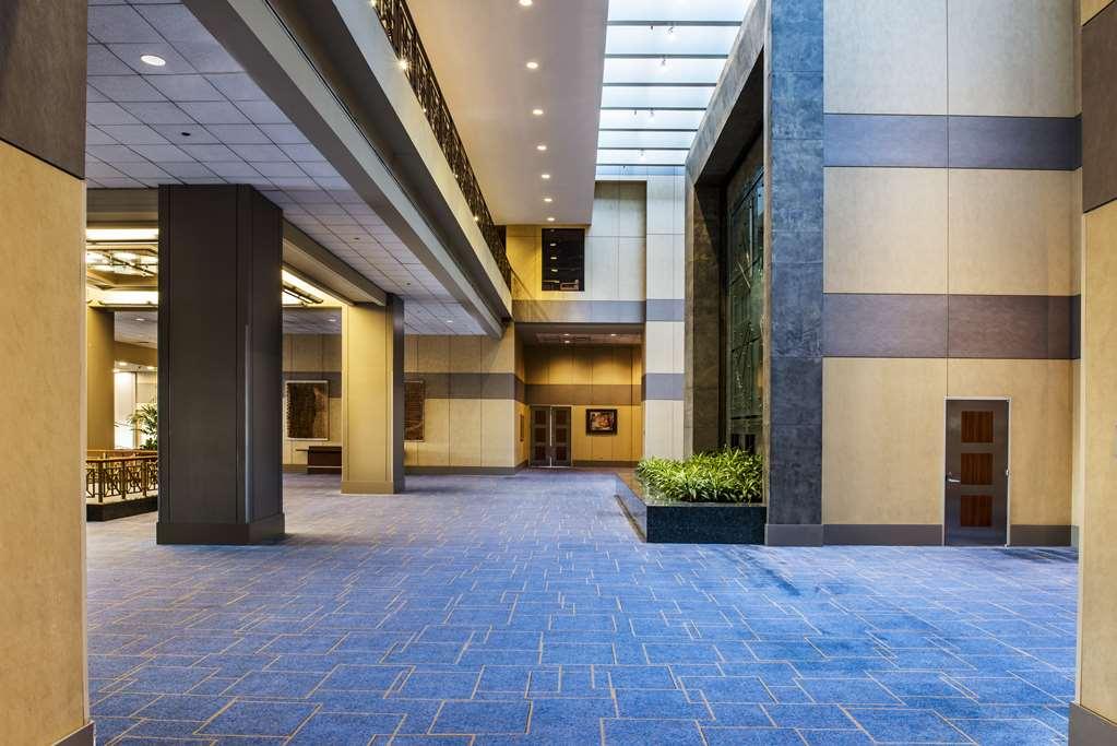 Parisi Udvar Budapest, Part Of Hyatt Hotel