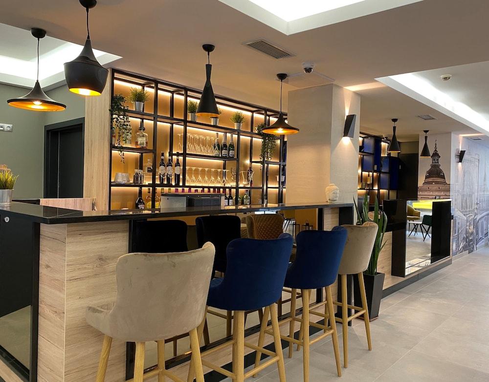 Impulso Fashion Hotel