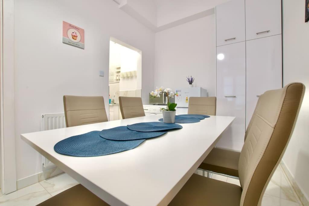 Standard By Hi5 - Muzeum 5 Apartamento Budapeste