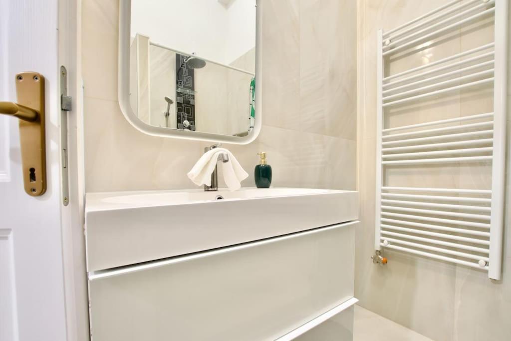 Standard By Hi5 - Muzeum 5 * Budapeste