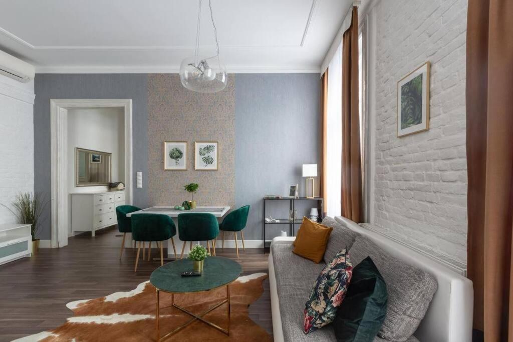 Chic, Captivating Space Near Opera House Apartman Budapest
