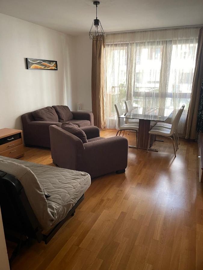 Apartment Bda H10 *