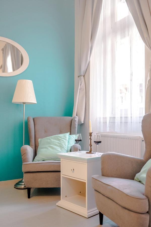 Ombre With Parking Option Budapeste