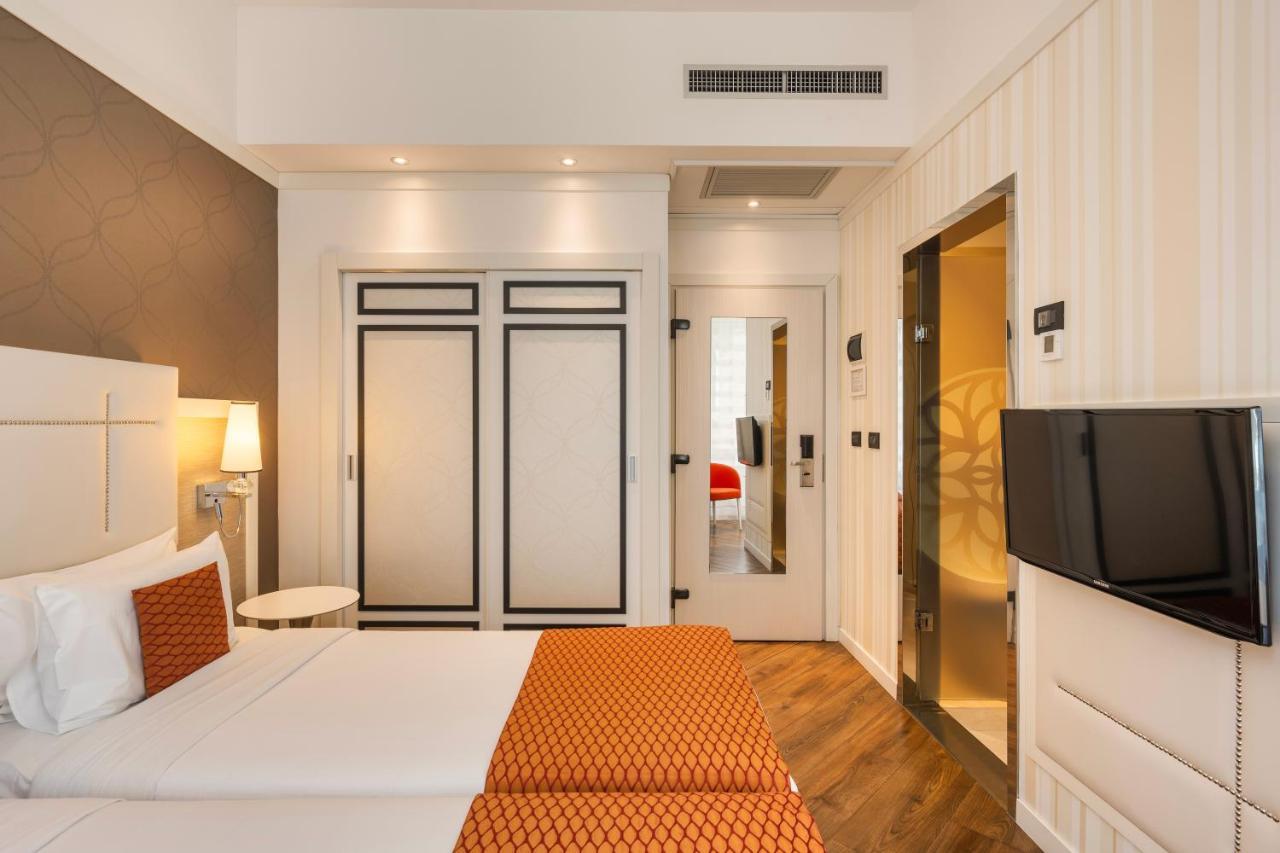 Ikonik Parlament Hotel Budapeste
