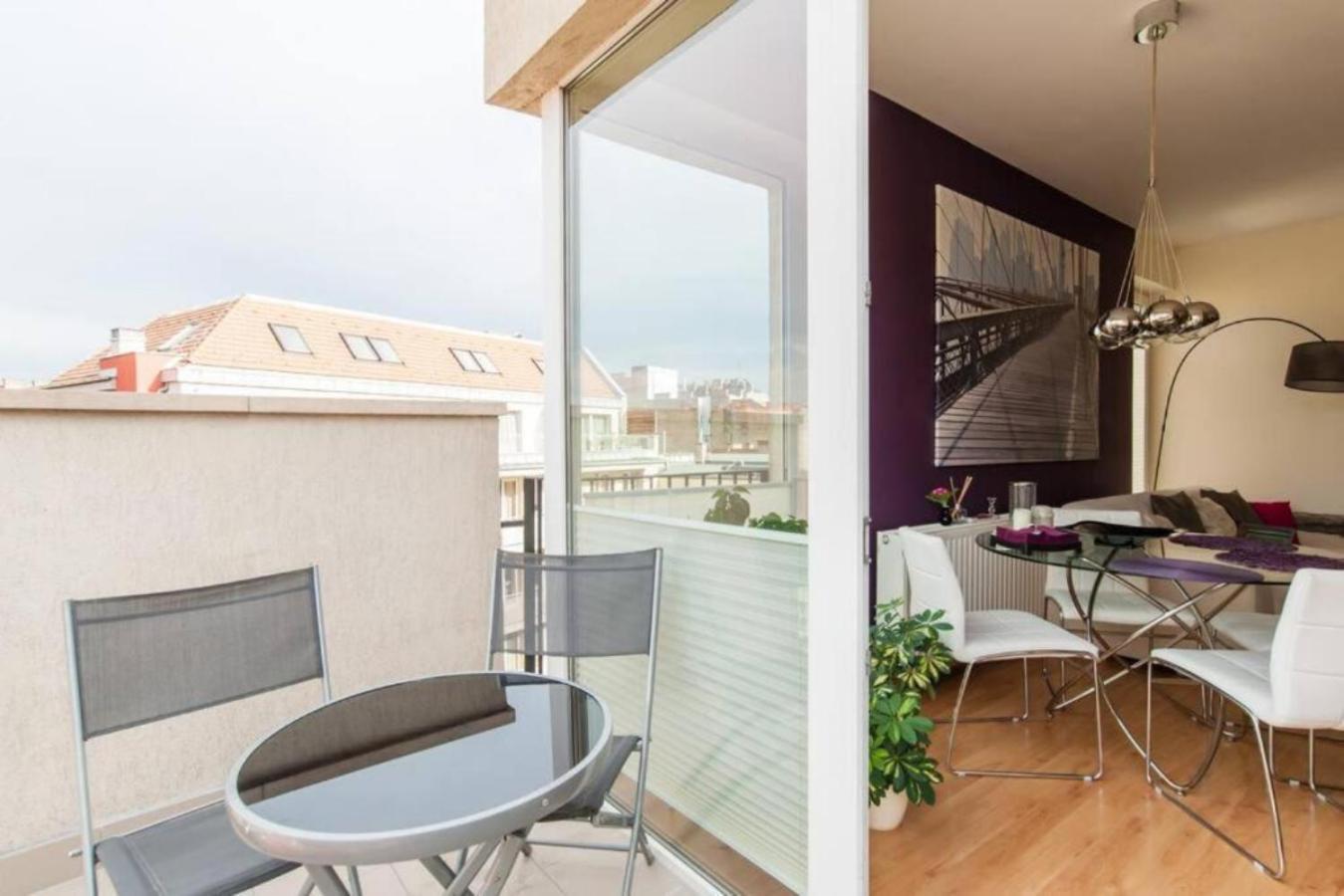 Apartment Skydive *