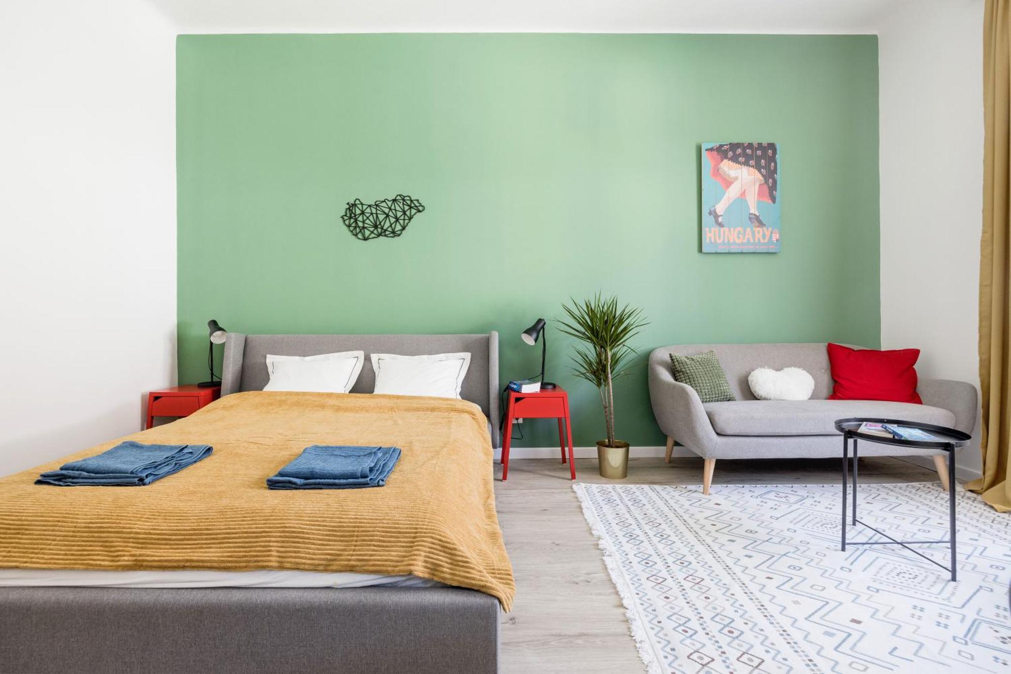 Stylish And Colourful In The Centre Apartman