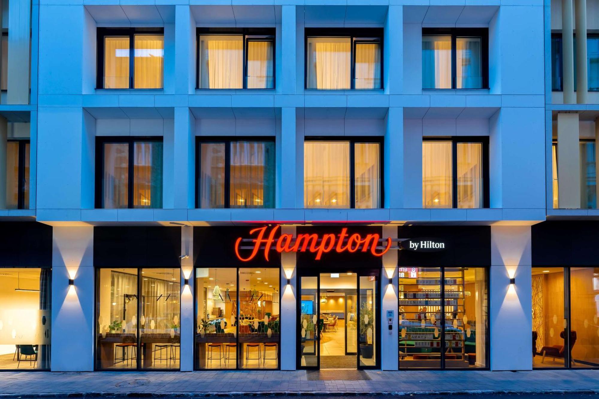 Hampton By Hilton Centre Hotel