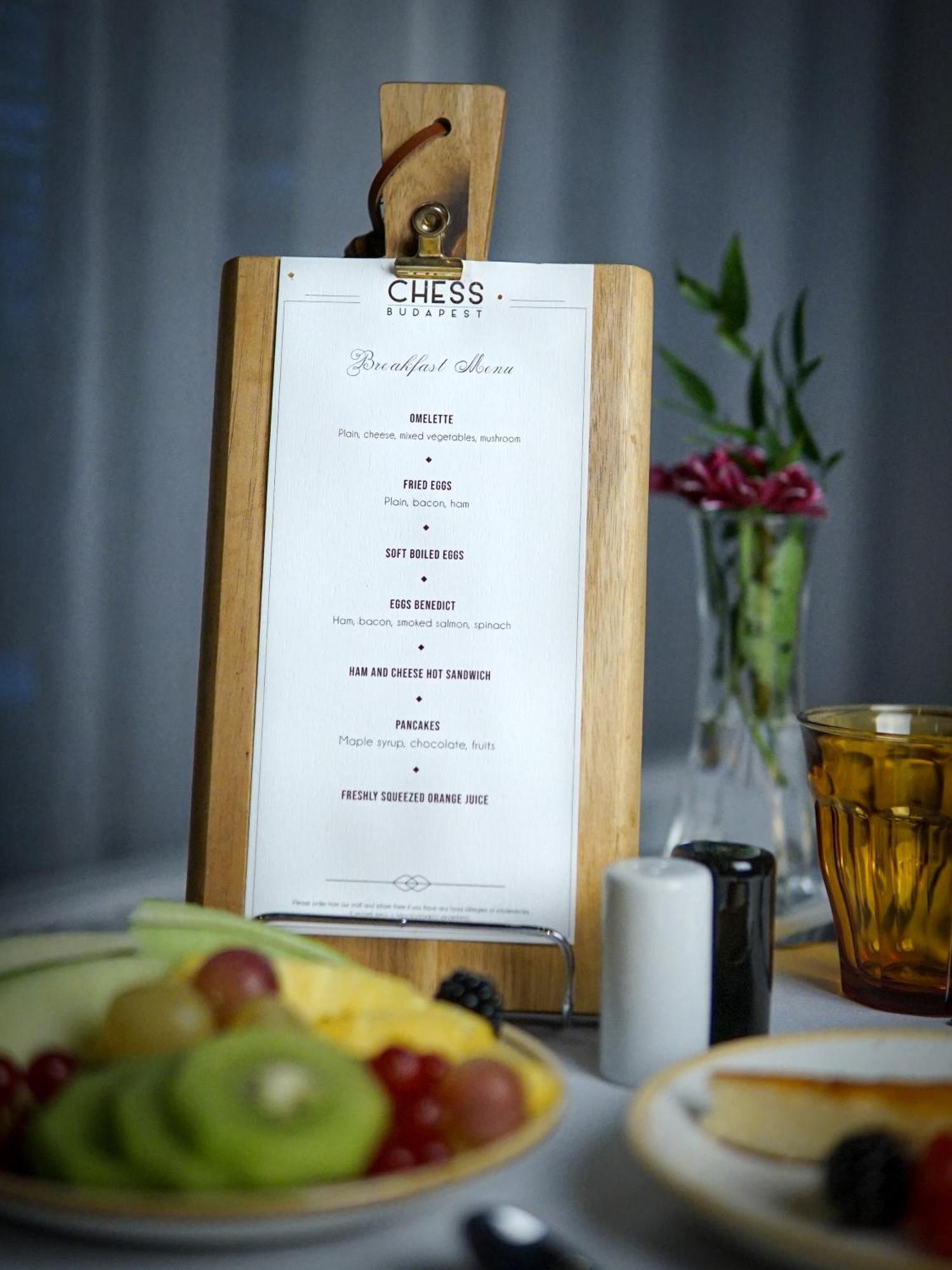 Queen's Court & Hotel Budapest