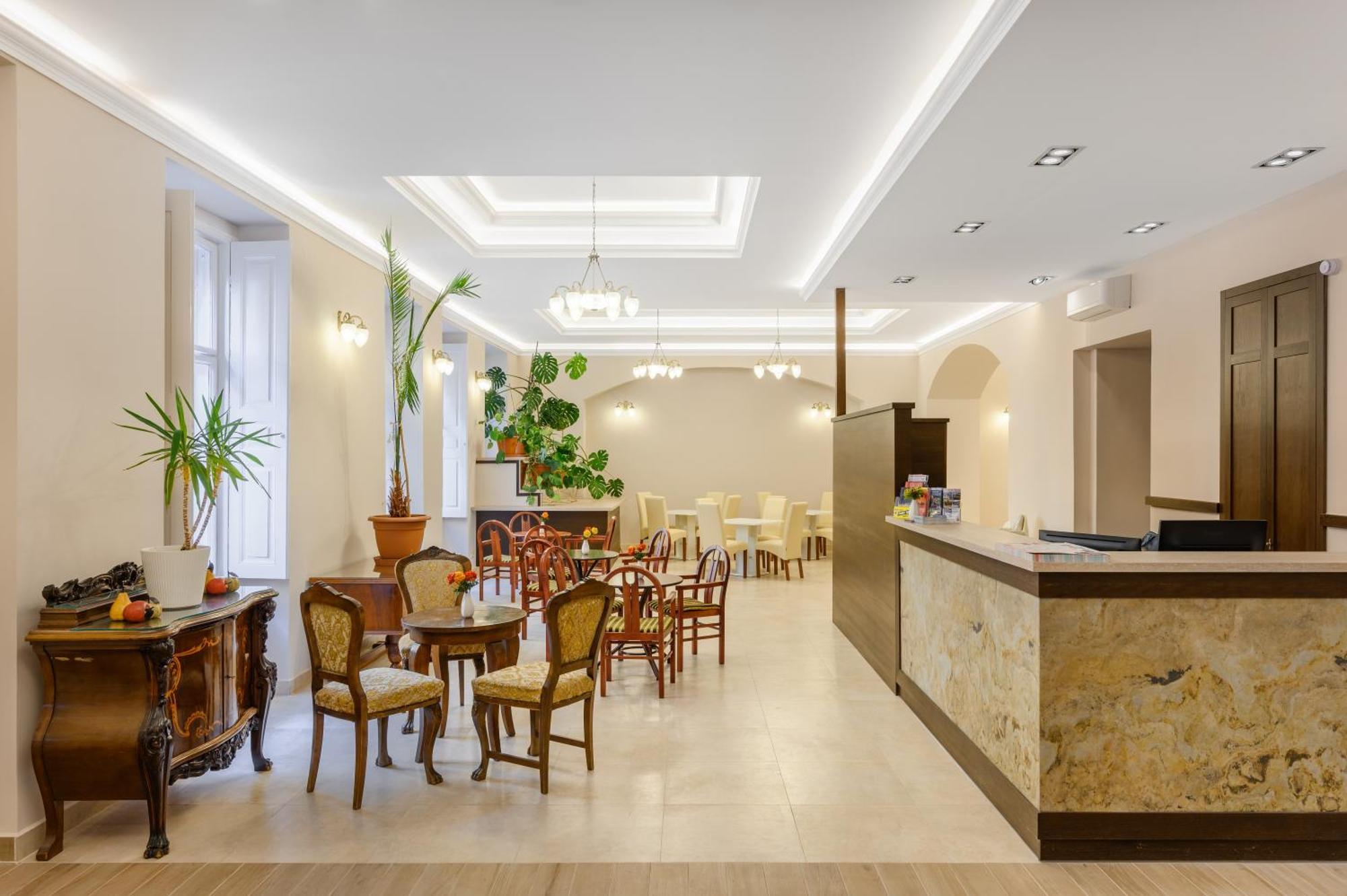 Kalvin House Aparthotel 3*