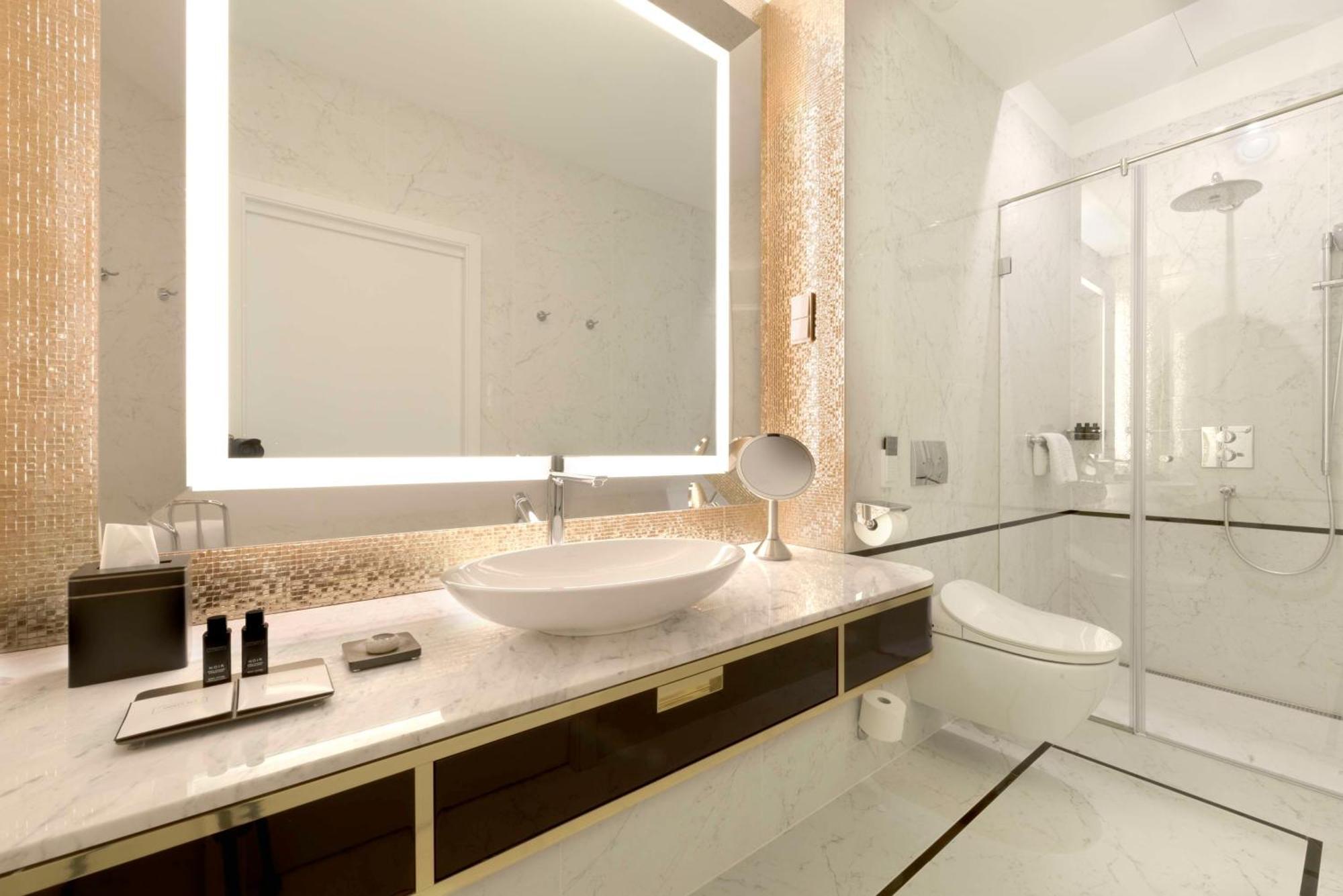 Parisi Udvar Budapest, Part Of Hyatt Hotel 5*