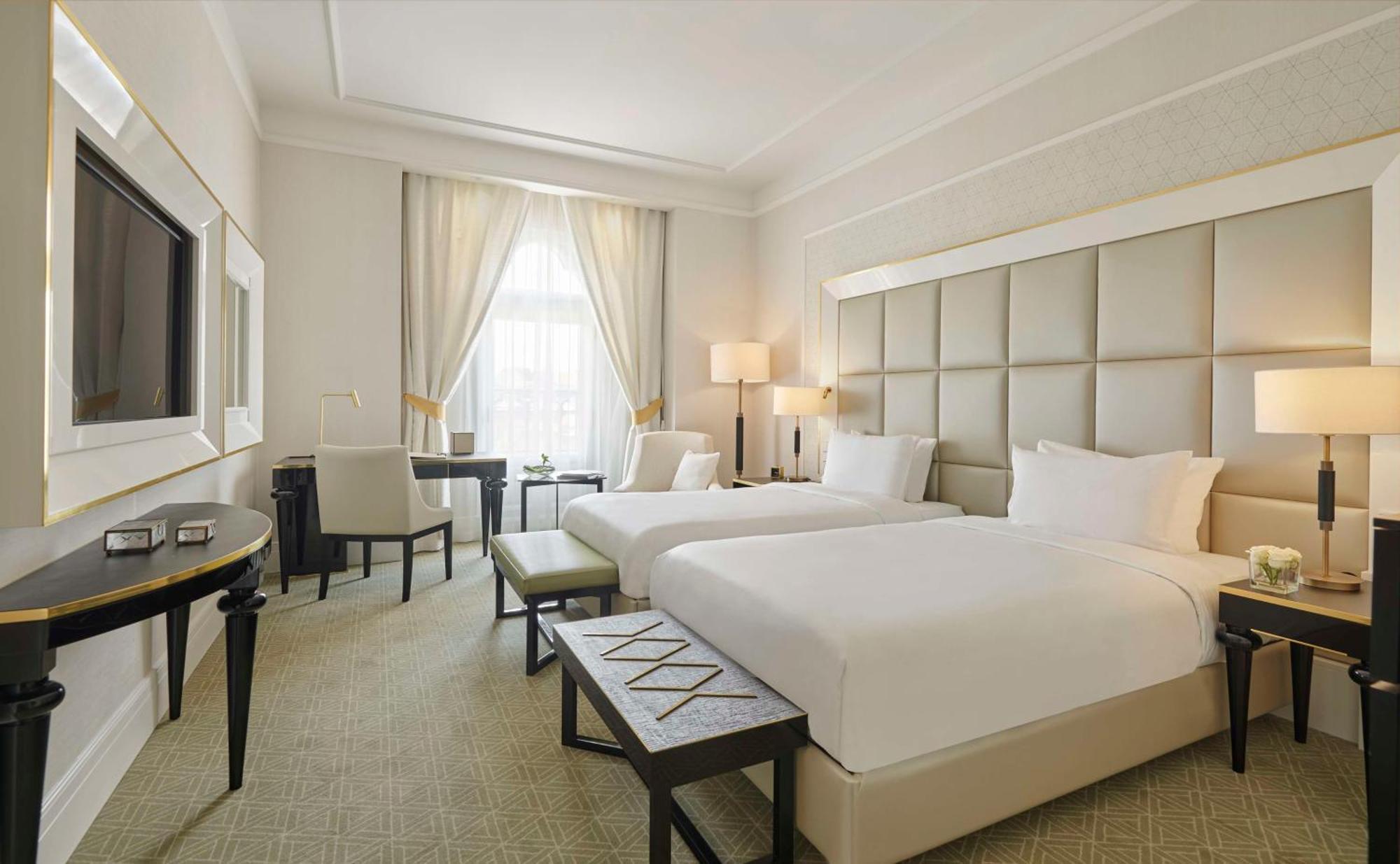 Parisi Udvar Budapest, Part Of Hyatt Budapest