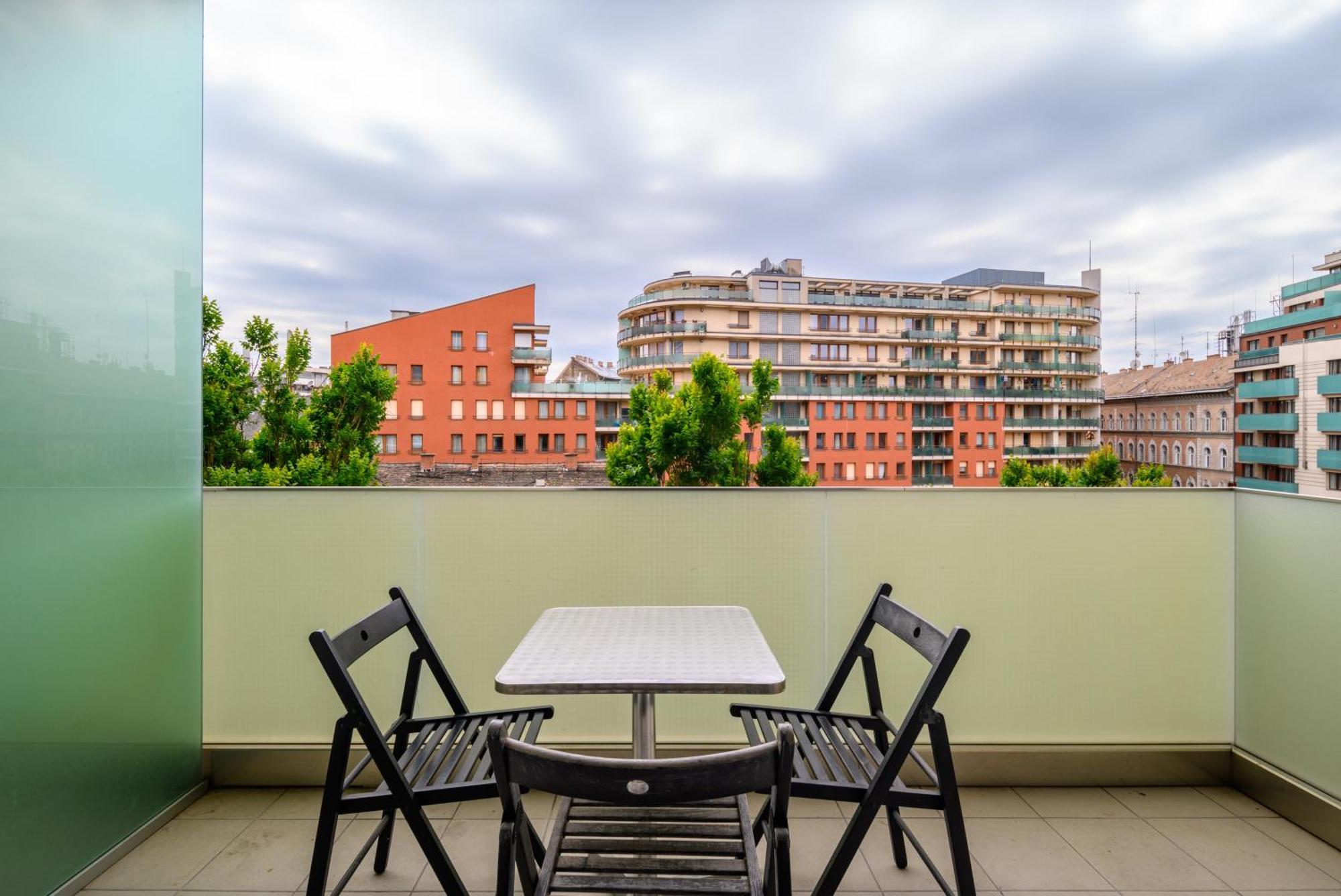 Apartment Park Blue Suite- Free Parking Budapest