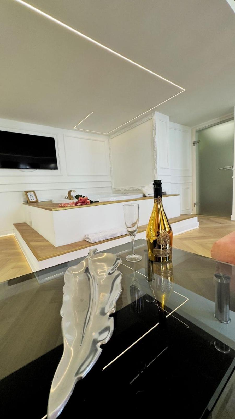 Jacuzzi Opera Apartamento Budapeste