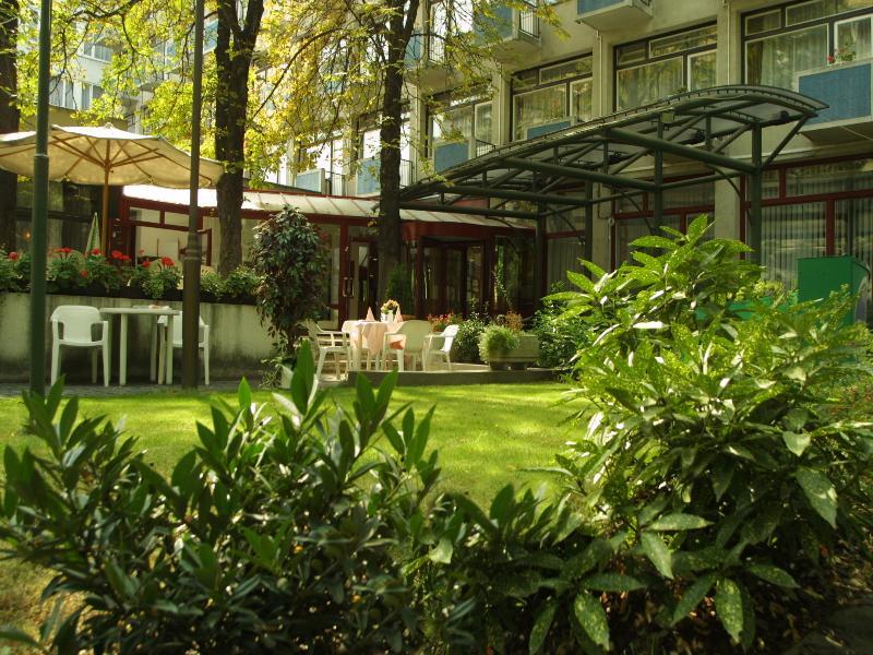Hotel Benczur 3*