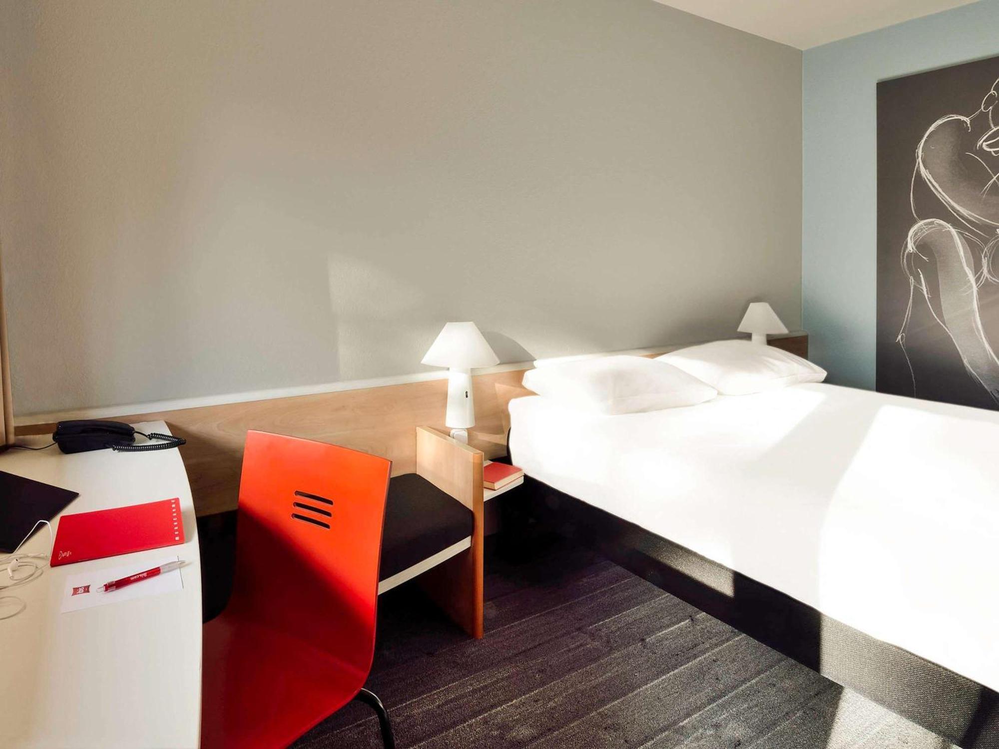 Ibis Citysouth Hotel 3*