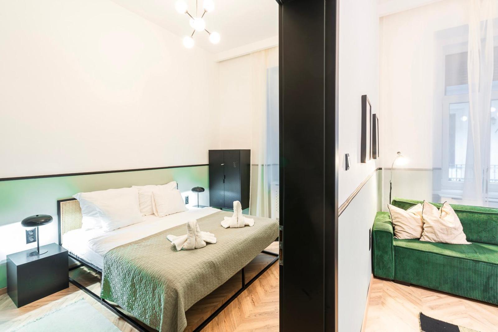 Luxury Peaceful By The St Stephen's Basilica Apartment