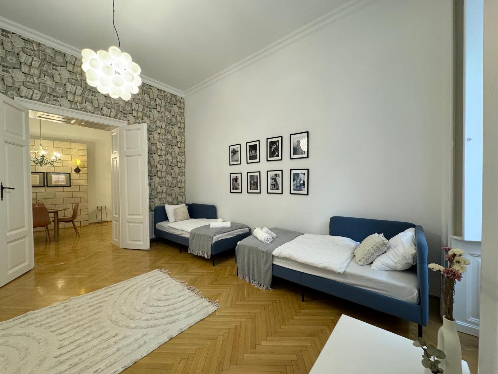 Apartment Downtown Rabbit Realtanoda19 *