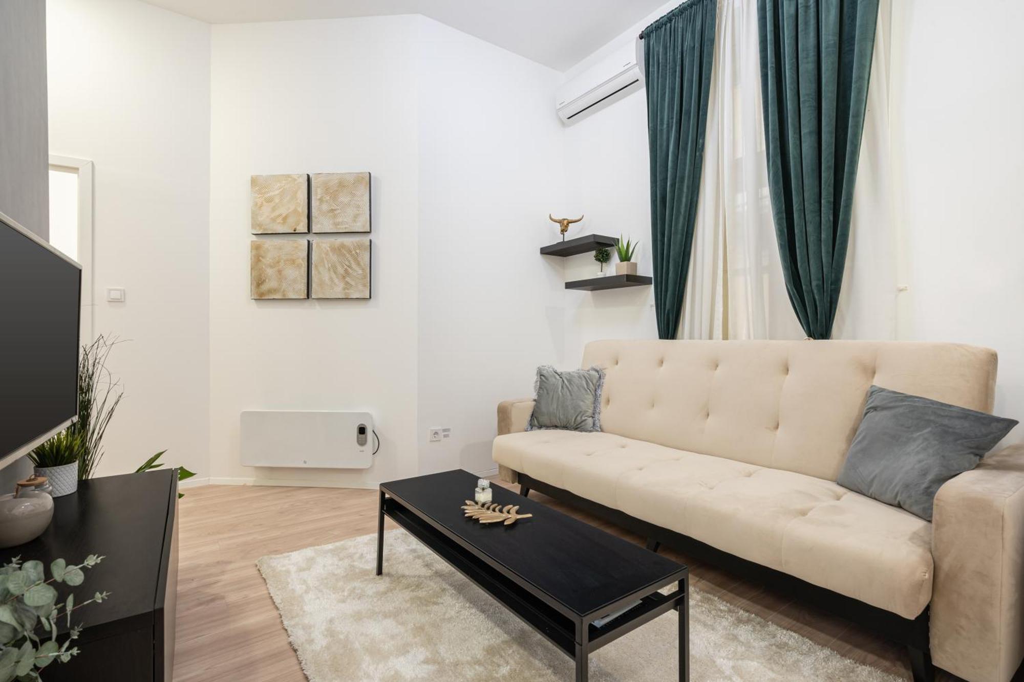 Apartman Kl31 - Urban Escape - Prime Location - Klauzal Square By Bqa Budapest