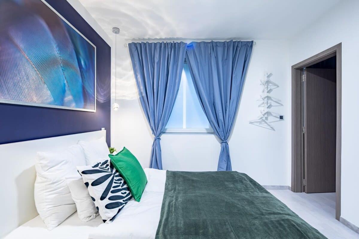 Central - New - Quiet Sleep Apartment *