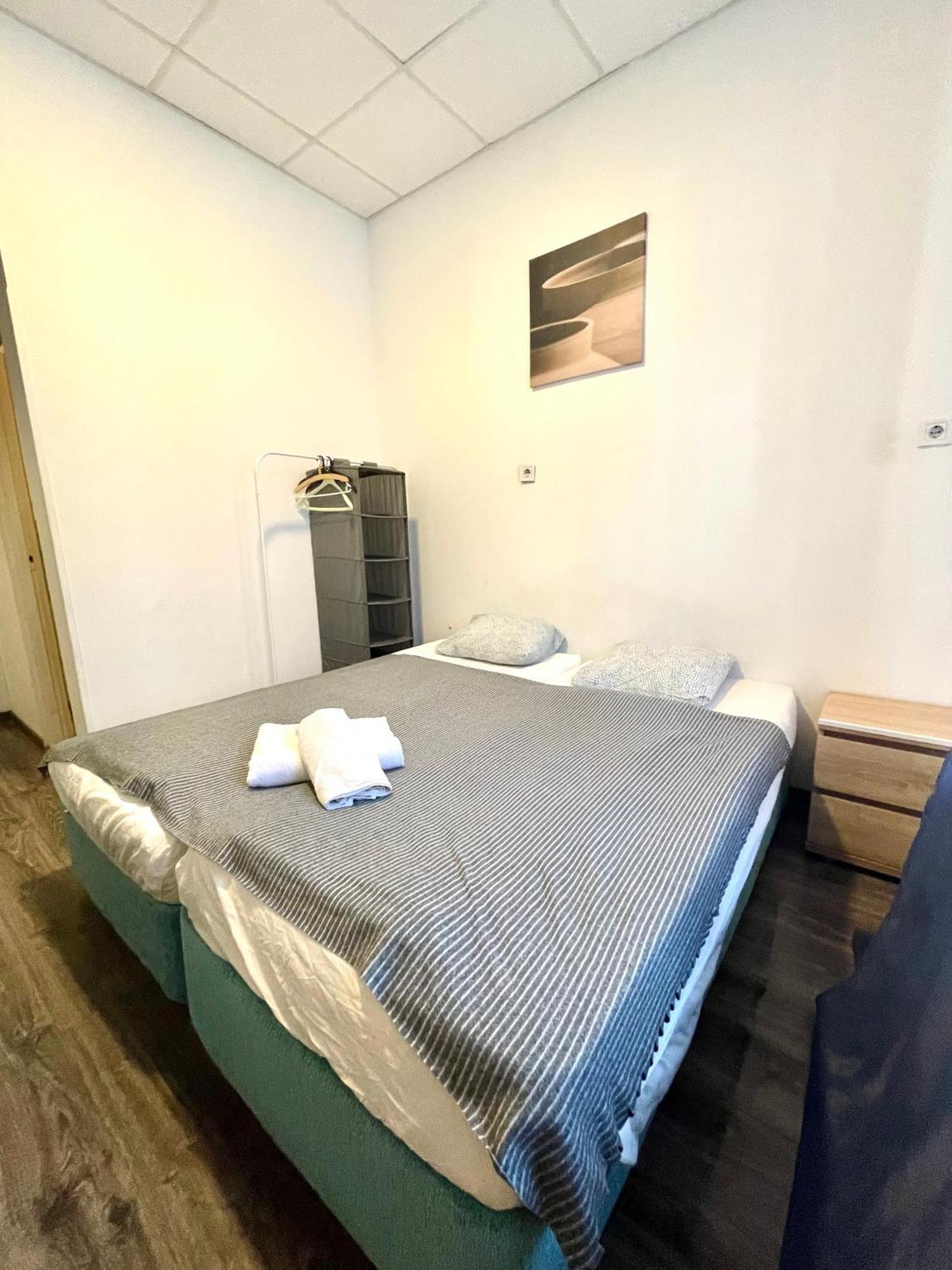 Hospedagem domiciliar Aradi With Private Bathroom In The Centre