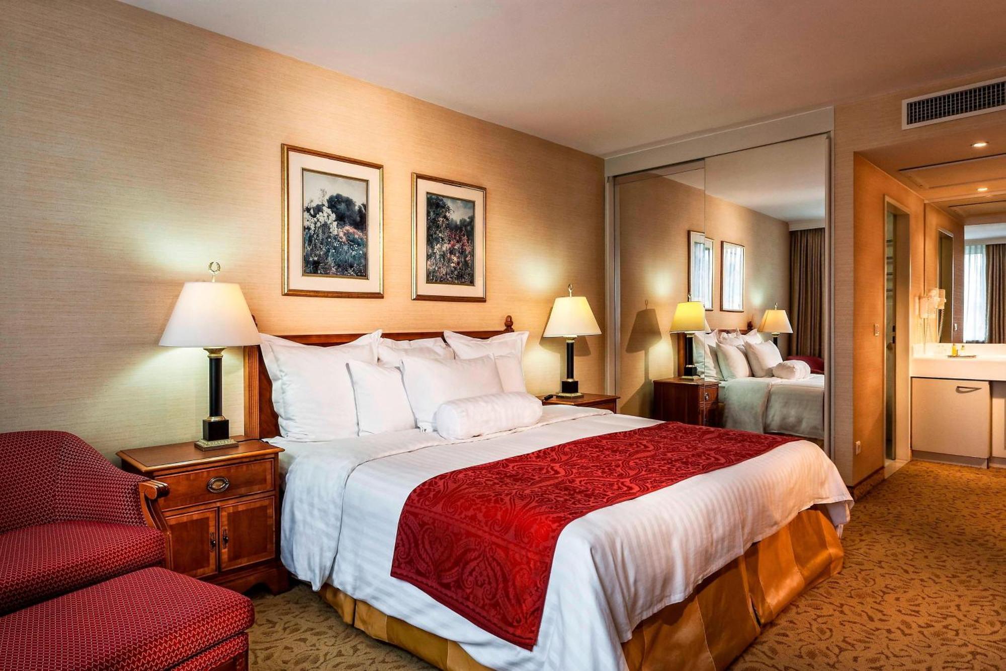 Millennium Court, - Marriott Executive