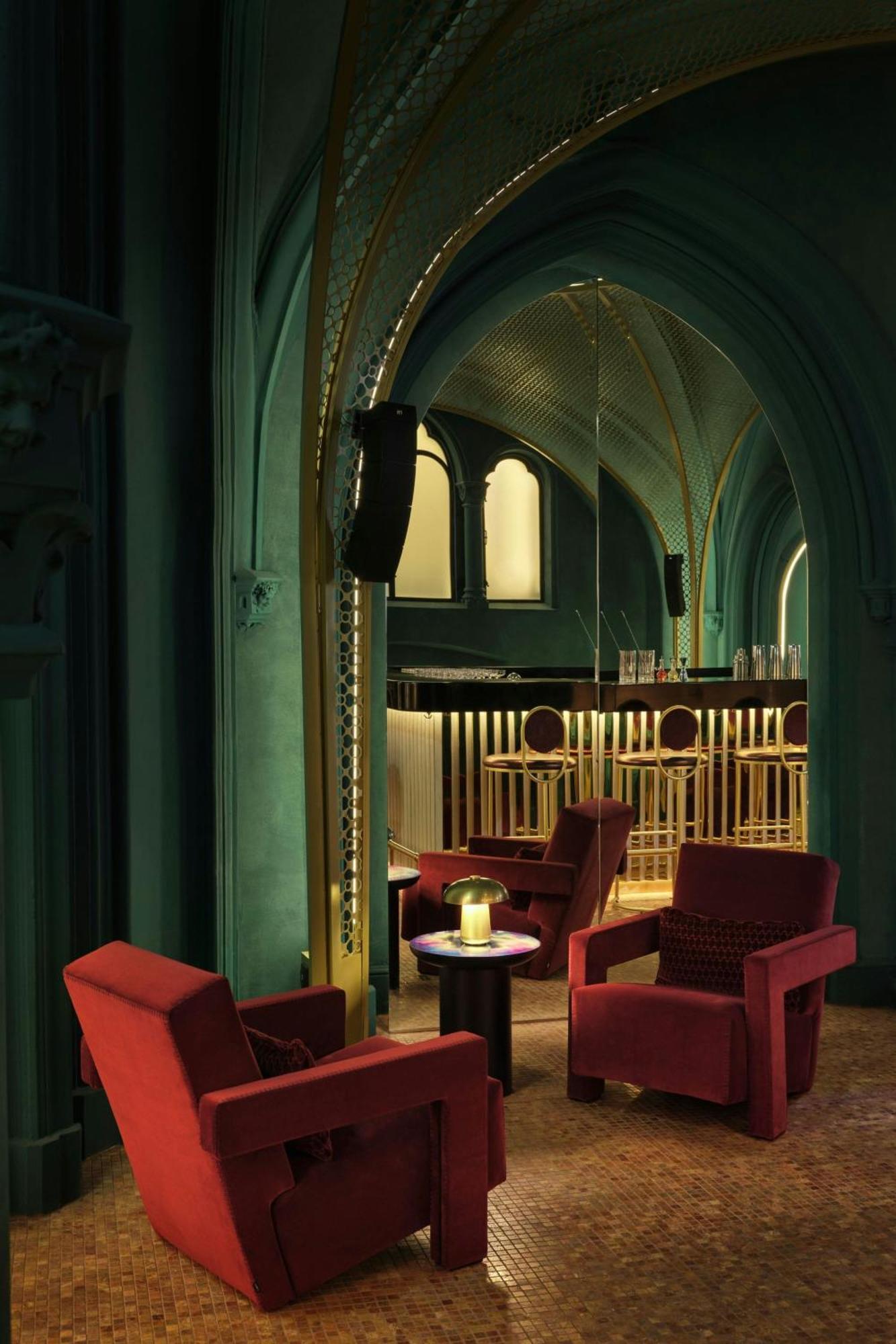 Hotel W 5*