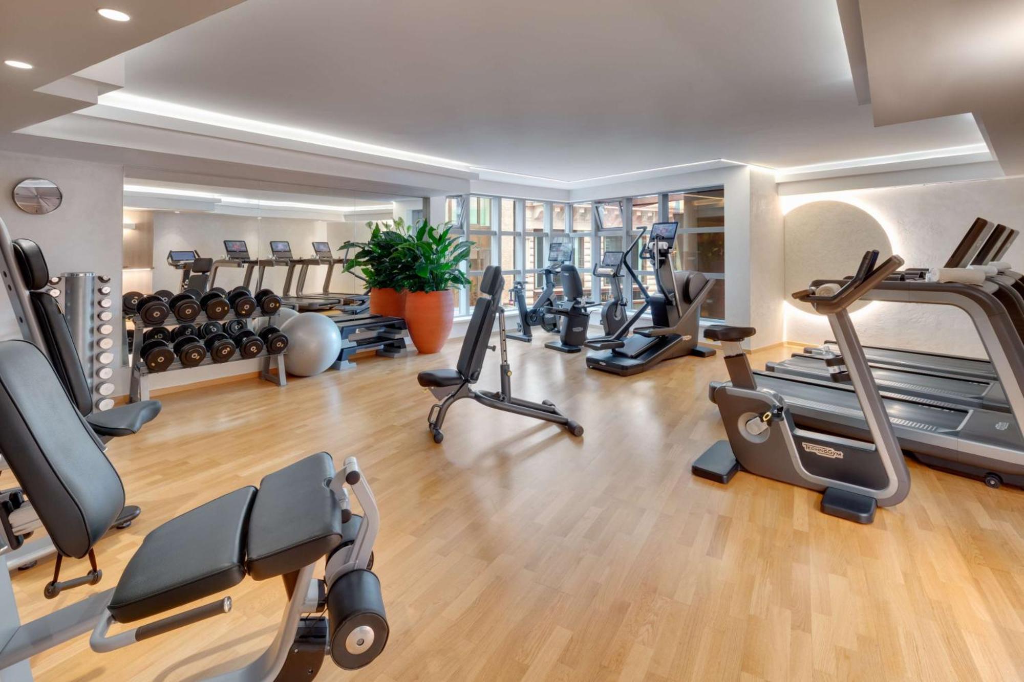 Kempinski Corvinus Hotel