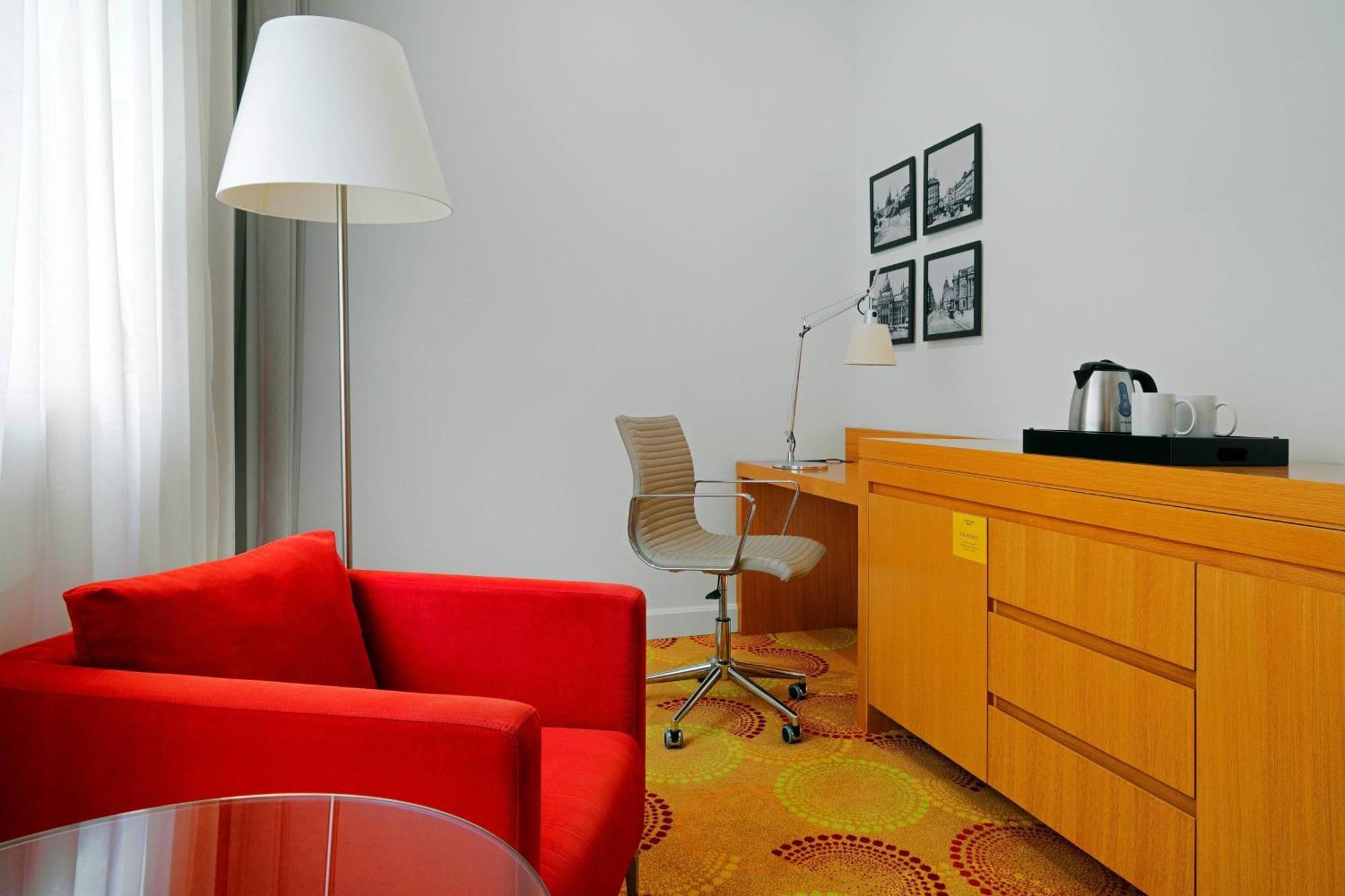 Courtyard By Marriott Center 4*