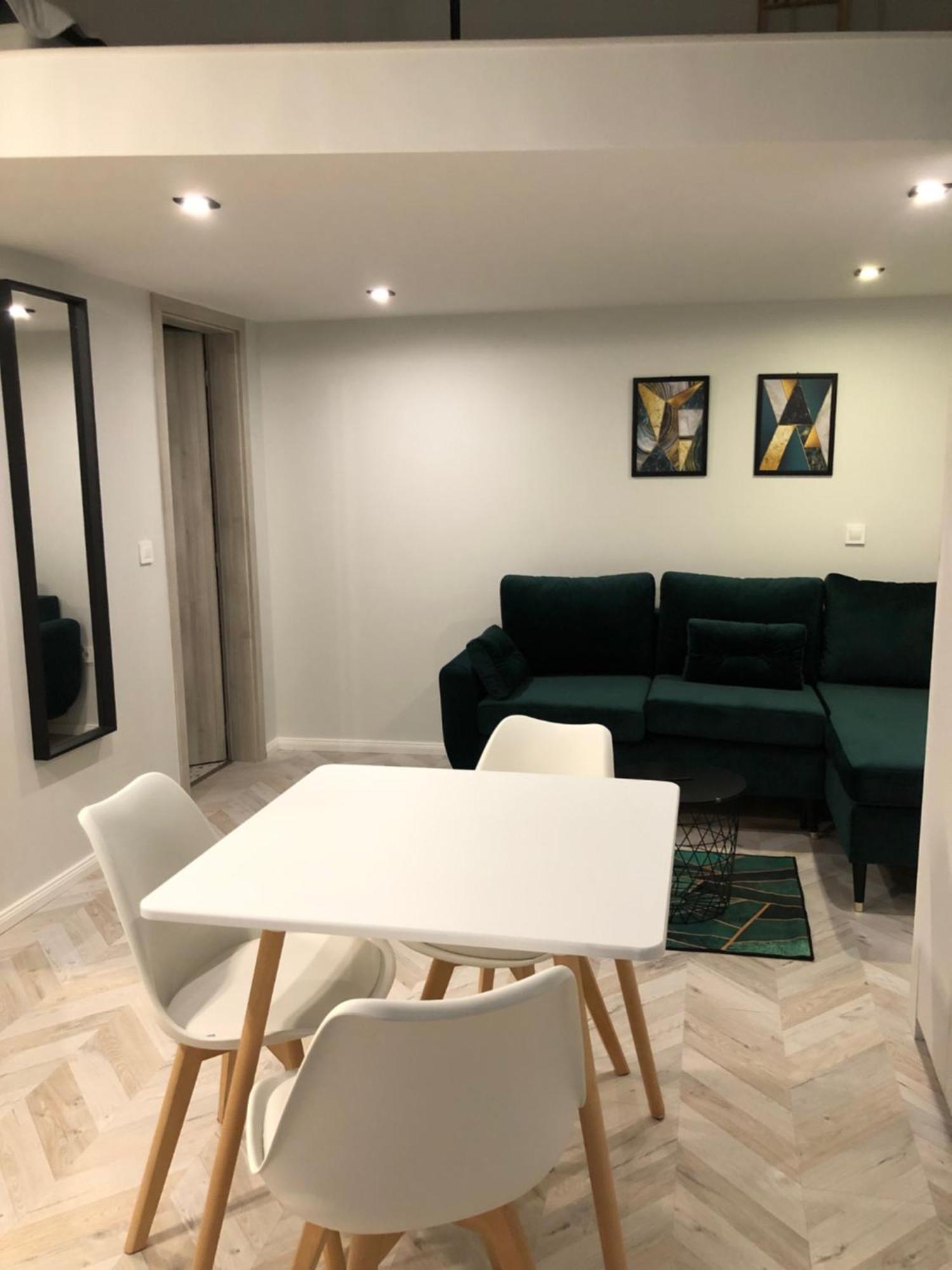 Apartment In V.