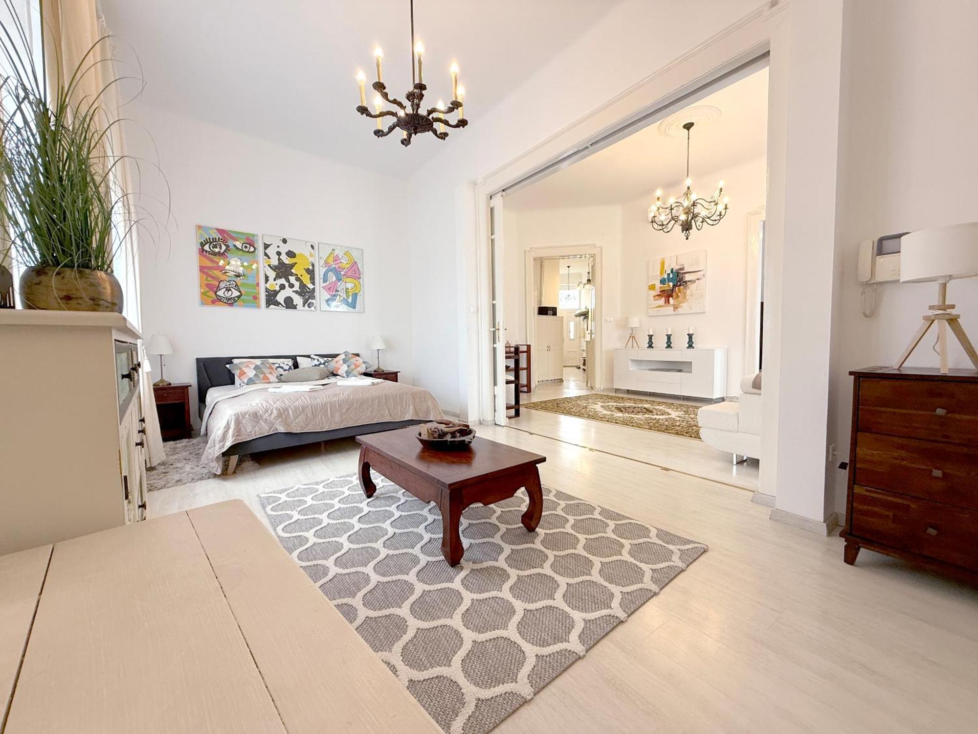 Elegant 125m2 In Center Of Apartman Budapest