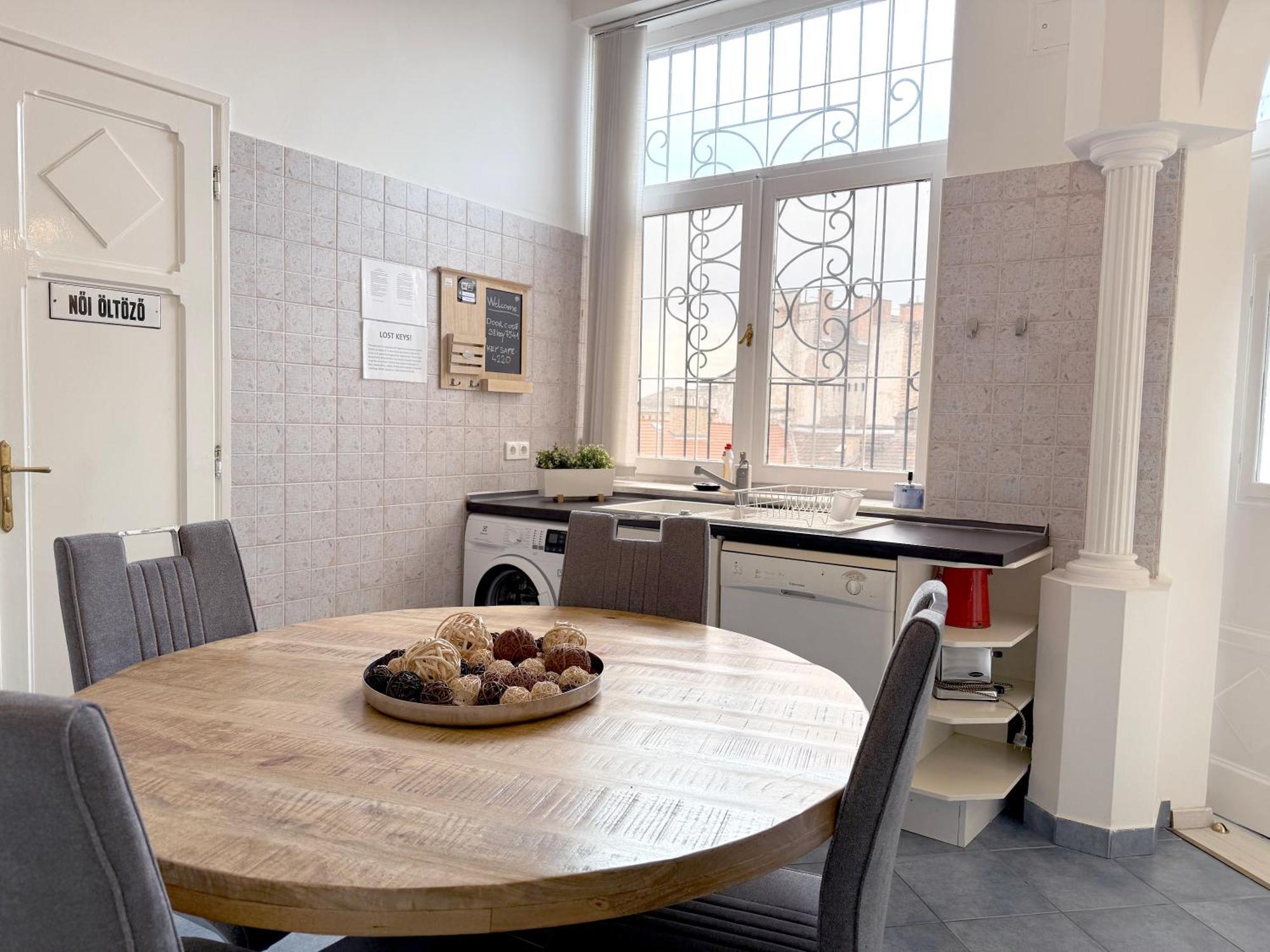 Elegant 125m2 In Center Of Apartman *