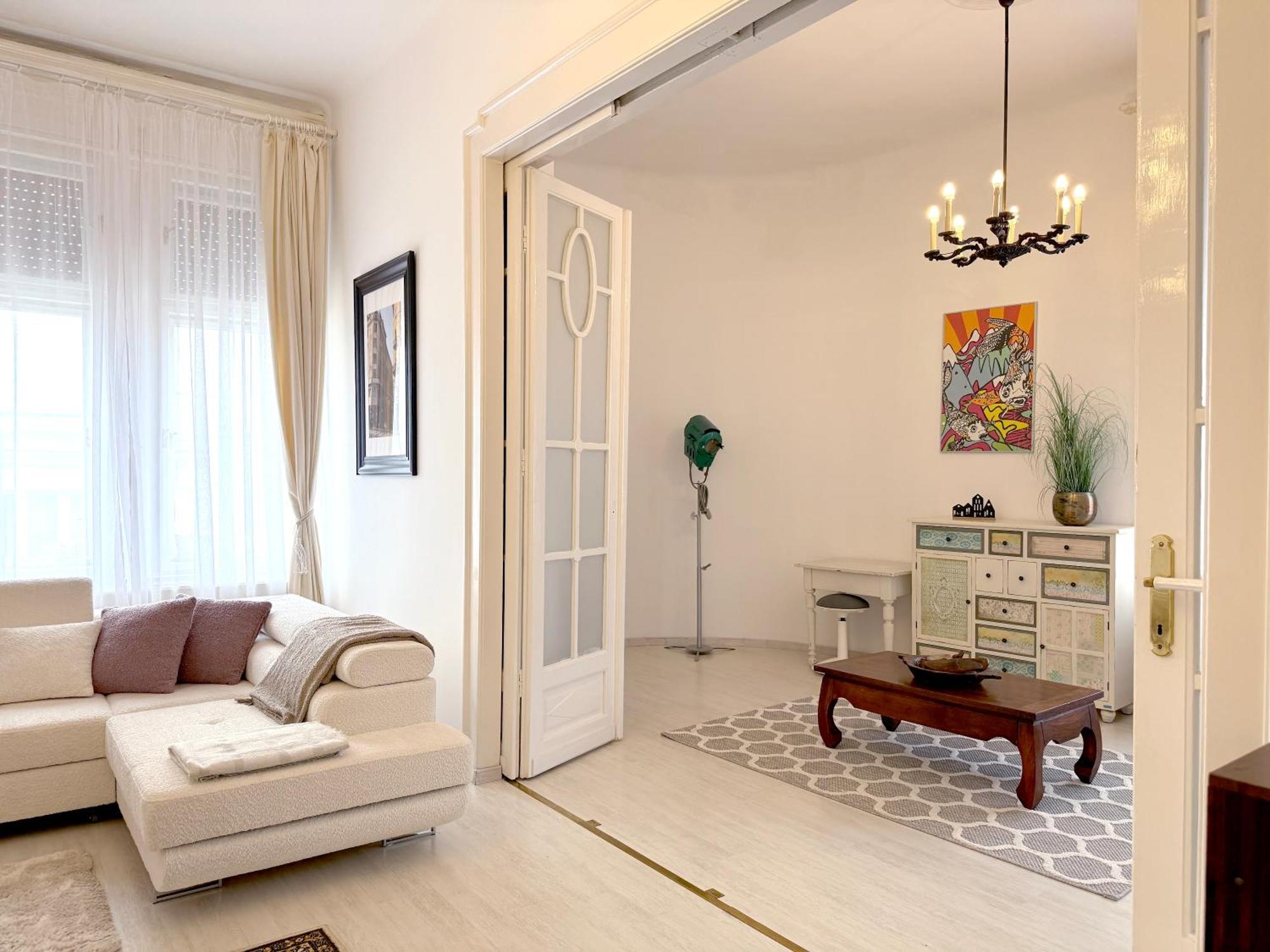 Apartman Elegant 125m2 In Center Of *