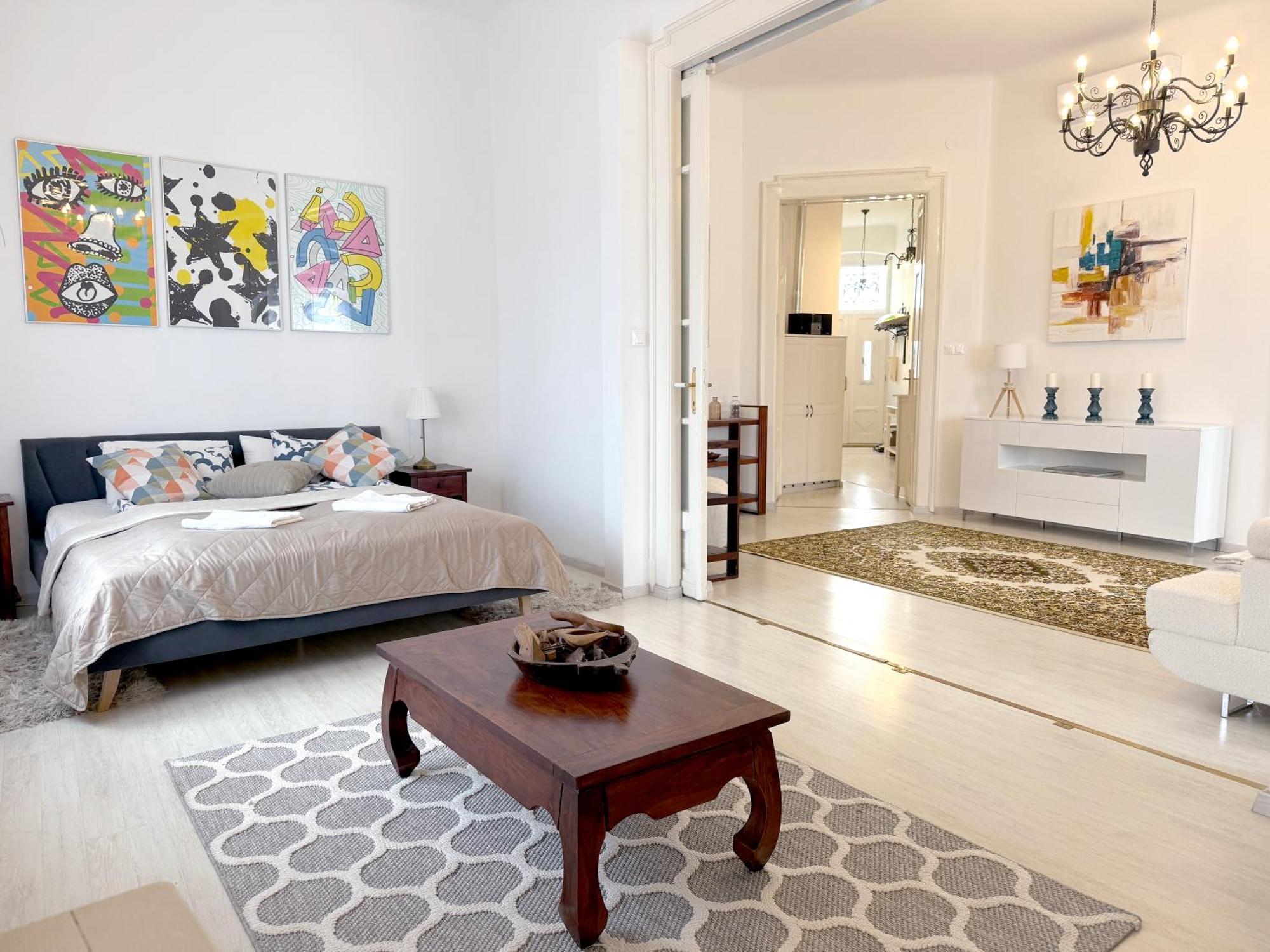 Elegant 125m2 In Center Of Apartman *