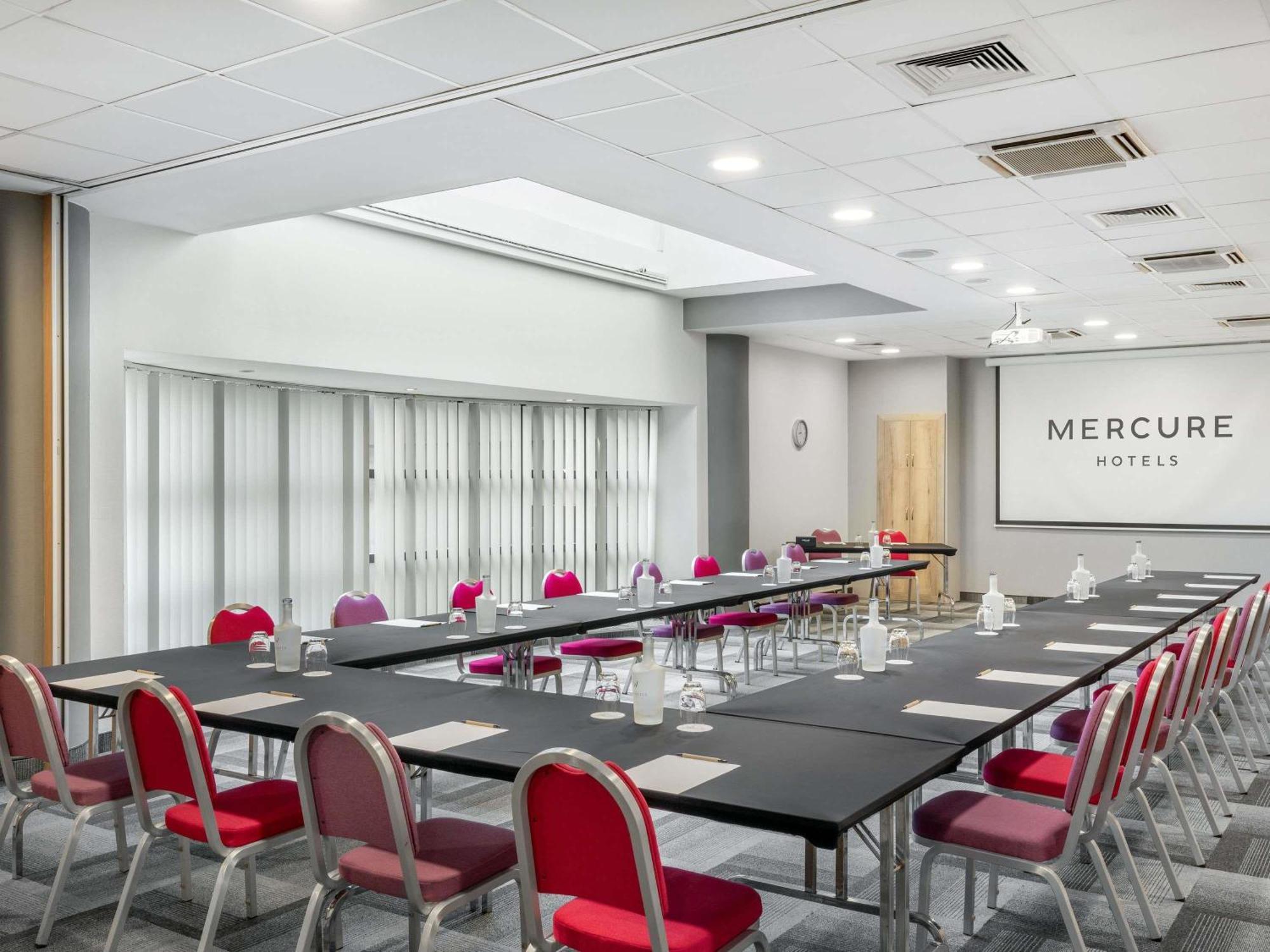 Mercure Center Szálloda 4*