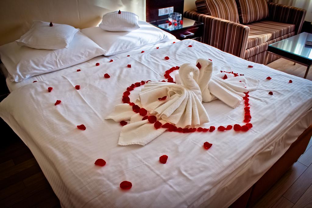 Lion's Garden Szálloda 4*