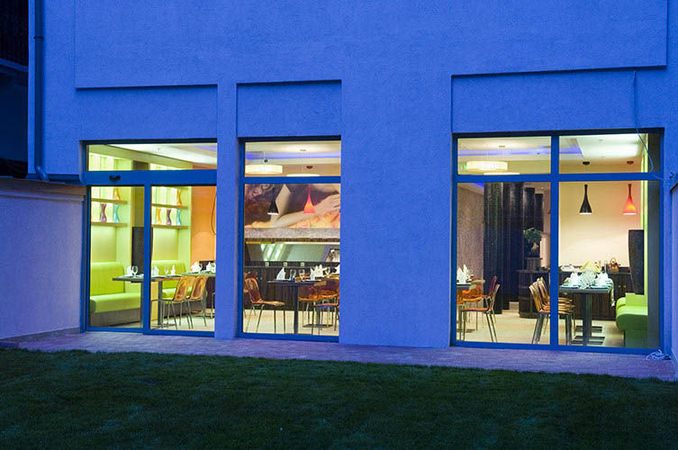The Honest By Chic & Basic 4* Budapest