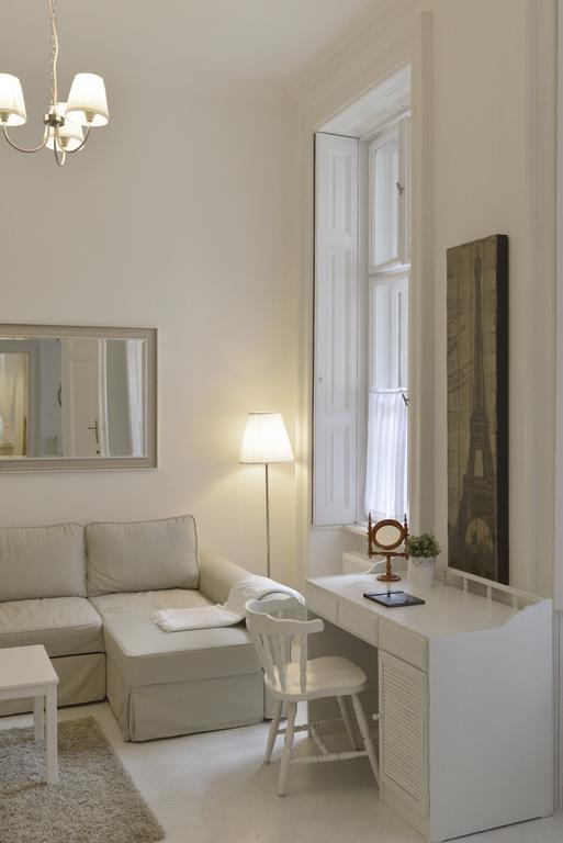Paris Apartment Budapest