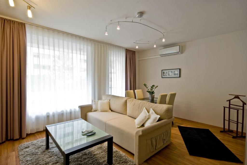Aparthotel Corvin Lux 4*