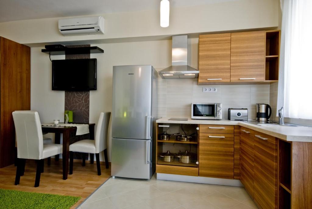 Aparthotel Corvin Lux