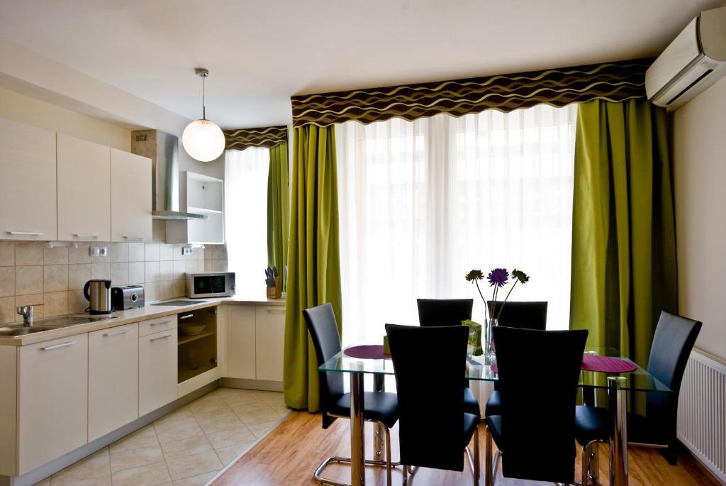 Aparthotel Corvin Lux 4*
