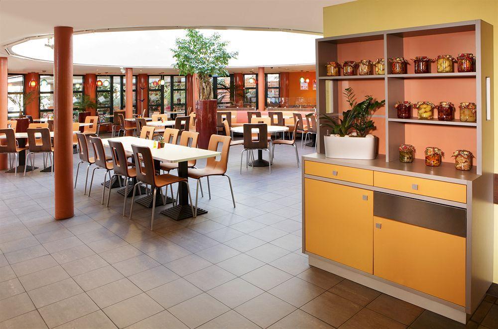 Ibis Heroes Square Budapest