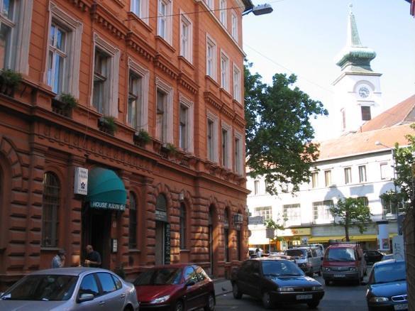 Aparthotel Kalvin House 3*