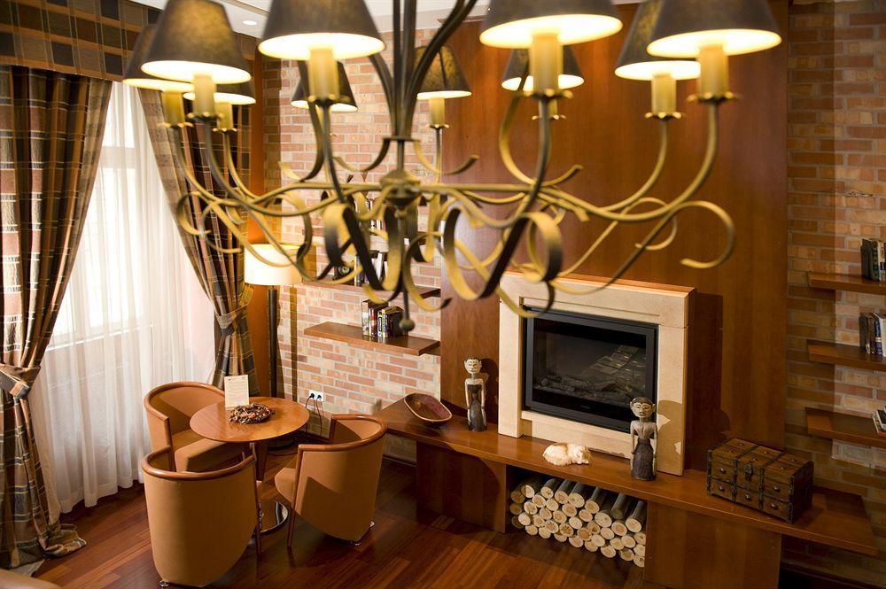 Hotel Mamaison Izabella 4*