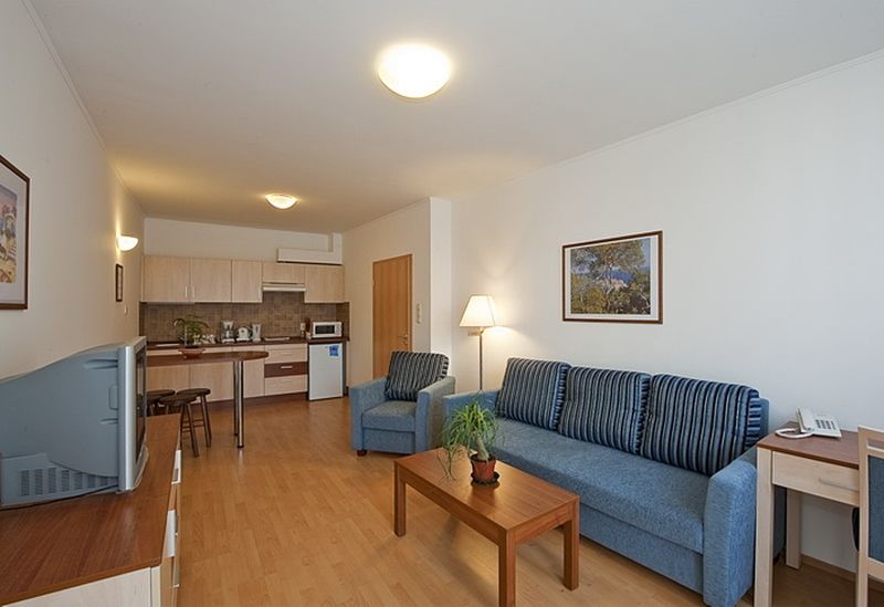 Premium House Aparthotel