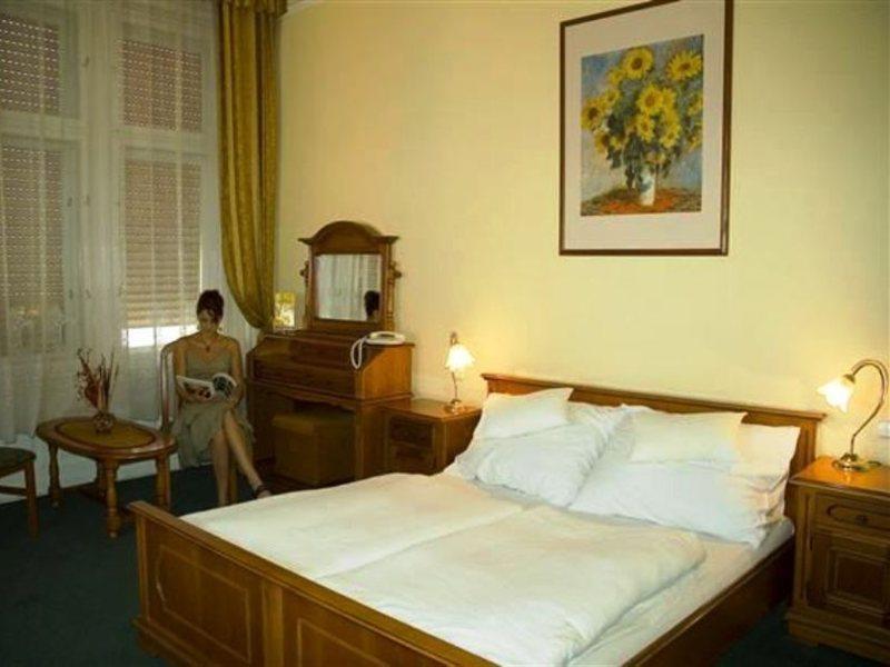 Unio Superior Budapest